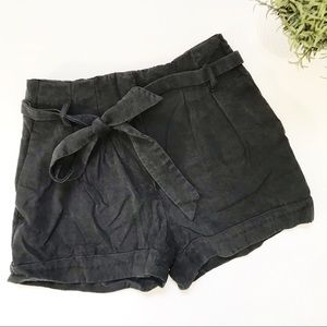 H&M - High Waisted Short
